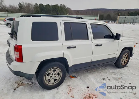 2015 Jeep Patriot Sport из США, поврежденный, VIN 1C4NJPBB5FD306042